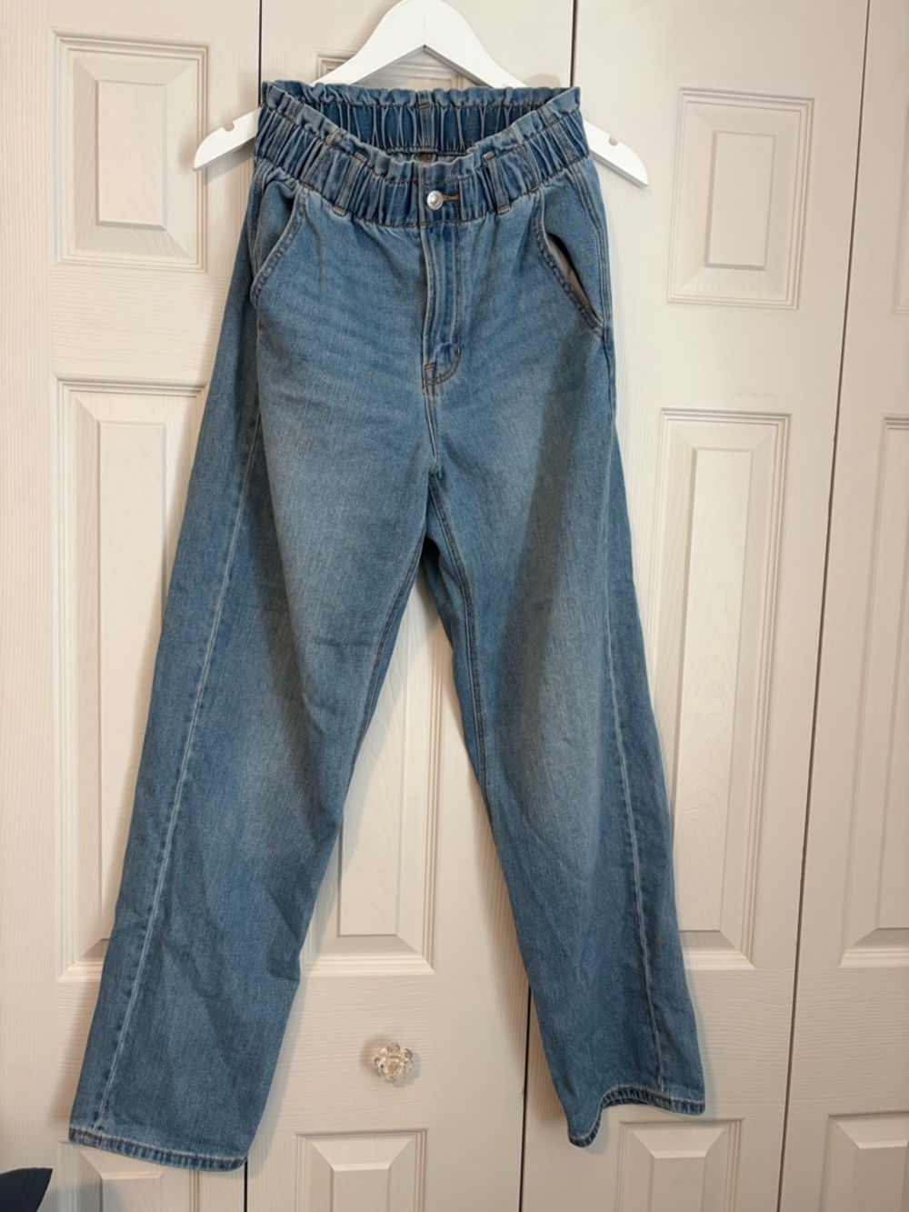 American Eagle Outfitters Light Blue Straight Leg Jeans with Paperbag Waist Sz 6